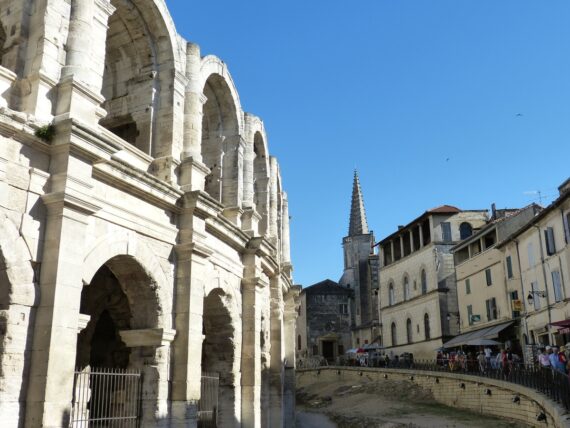 Arlés, Anfiteatro de Arles, Visiter Arles, Guia Arles, Guia Provenza